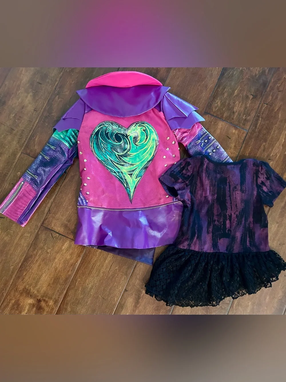 Disney Descendants Mal costume size 4/6 Top & Jacket - great condition!